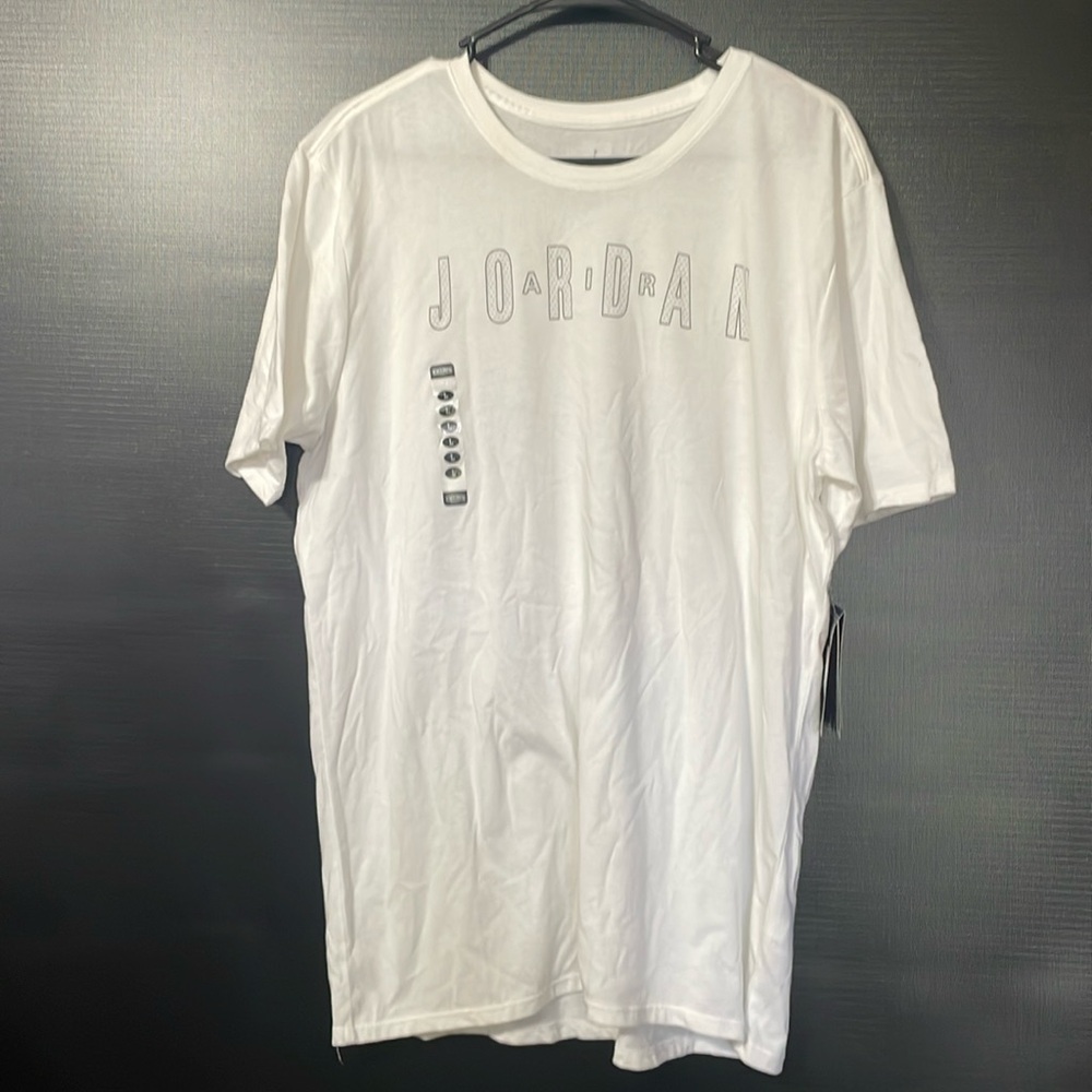 Jordan large white t shirt